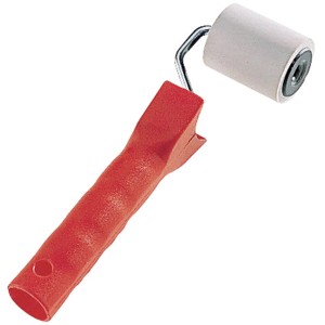 Rullo t.b.t. con manico rosso e rullo grigio.