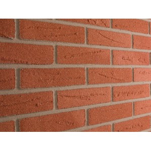 Primo piano di rivestimento Elabrick Sahara, 5x21 cm, per interni ed esterni.