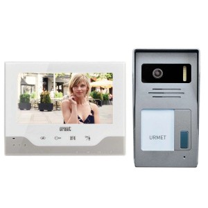 t.b.t. Set citofonico con unità interna ed esterna.