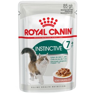 Royal Canin Instinctive 7+ alimento umido per gatti anziani, busta da 85g in salsa.