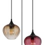 Lampada a sospensione a tre luci con paralumi in vetro colorato.