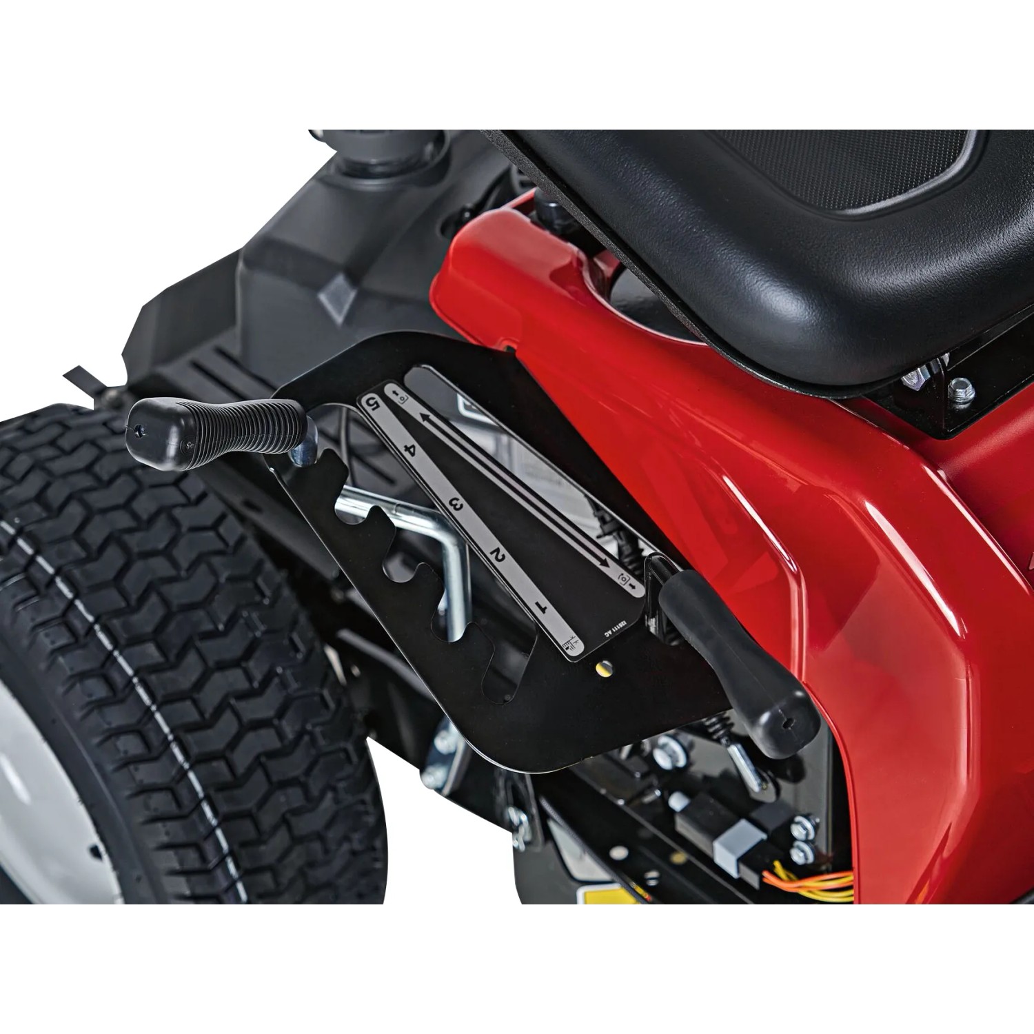 Dettaglio: Comandi del trattorino tagliaerba Troy-Bilt Mini-Rider 60T-S.
