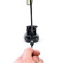 Lampada a clip nera t.b.t. con cavo di ricarica USB.