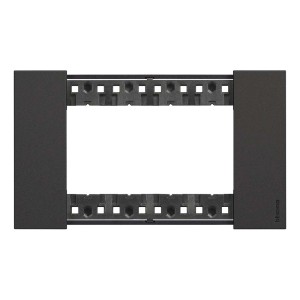 Cornice t.b.t. nera per interruttori e prese.