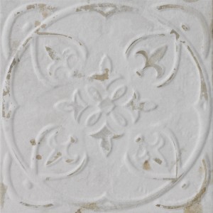Piastrella da rivestimento bianca con motivo floreale per bagno e cucina.