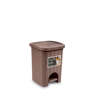Pattumiera a pedale t.b.t. marrone effetto rattan per bagno e cucina.