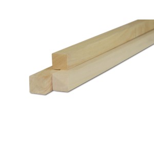 Listelli in legno piallato, colore legno chiaro, quadrati.