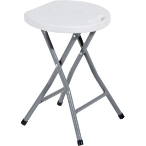 Sgabello da giardino pieghevole bianco con struttura in metallo grigio.