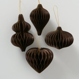 Palline di Natale t.b.t. marroni di varie forme come decorazioni per l'albero.