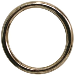 Anello metallico, ad es. come anello di sicurezza o rondella per viti e dadi.