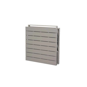 Tavolo da giardino t.b.t. piegato in listelli di legno, salvaspazio.