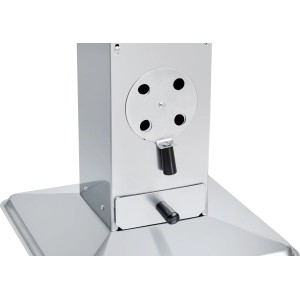 Dettaglio griglia a colonna: Base in acciaio con ventilazione e cassetto cenere.