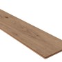 Laminato Kaindl Quercia Ferrara, 8 mm, impermeabile. Doghe effetto legno marrone con venature.