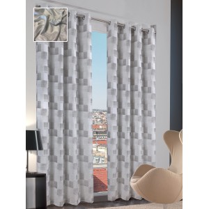 Tende decorative t.b.t. con motivo grafico per finestre.