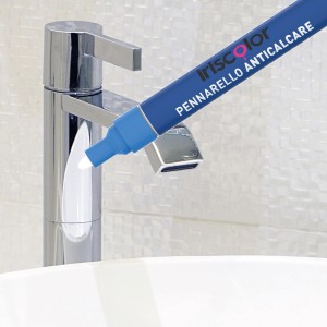 Pennarello Iriscolor Anticalcare per ritoccare scheggiature di colore su ceramiche sanitarie.