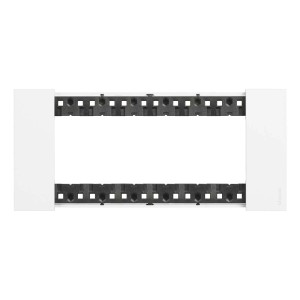 Copertura t.b.t. per interruttori e prese, placca bianca.