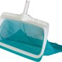 Gre skimmer di fondo per piscina di grande formato con rete blu.