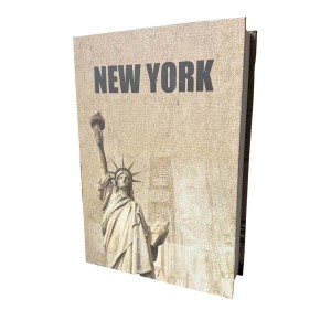 Cassaforte t.b.t. a forma di libro con Statua della Libertà e scritta "New York".