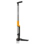 Erbacciaio ergonomico Fiskars arancione-nero, per rimuovere le erbacce senza affaticare la schiena.