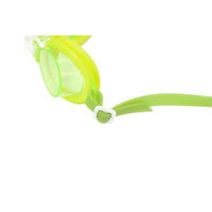 Dettaglio di occhialini da nuoto verdi per bambini.