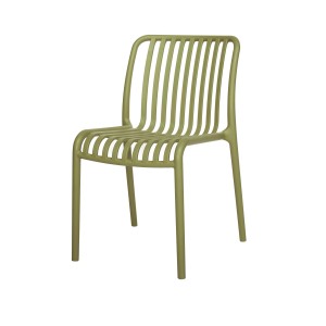 Sedia da giardino t.b.t. verde con design a listelli per esterni.