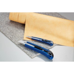 Set cutter LUX, 2 pezzi, 9 mm e 18 mm, coltelli multiuso blu con lame su moquette e pelle.