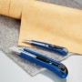 Set cutter LUX, 2 pezzi, 9 mm e 18 mm, coltelli multiuso blu con lame su moquette e pelle.