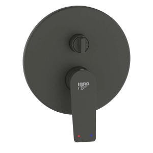 Miscelatore doccia t.b.t. nero con design rotondo per il negozio online OBI.