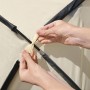 Dettaglio: Montaggio del tetto parasole Bestway LAY-Z-SPA con lacci.