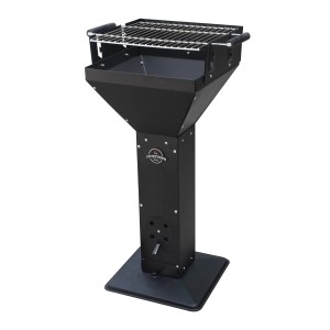 Griglia a carbone nera Jamestown Ted con griglia cromata e paravento.