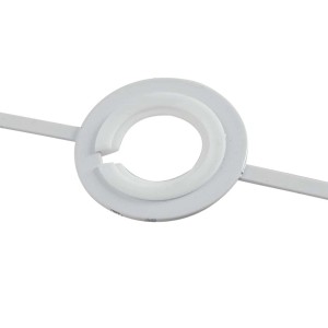 Adattatore bianco t.b.t. per paralume, dettaglio.