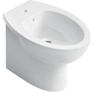 Bidet t.b.t. in ceramica bianca, vista frontale.