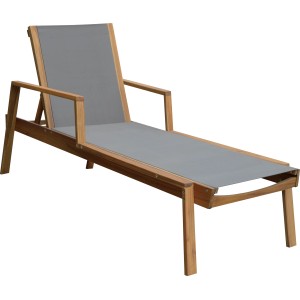 Lettino da giardino color legno con rivestimento grigio per il relax all'aperto.