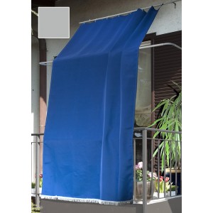 Tenda da sole laterale blu t.b.t. per la privacy su un balcone.