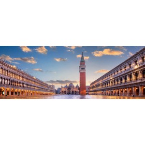Decorazione murale: Panorama di Piazza San Marco a Venezia con Campanile e portici.