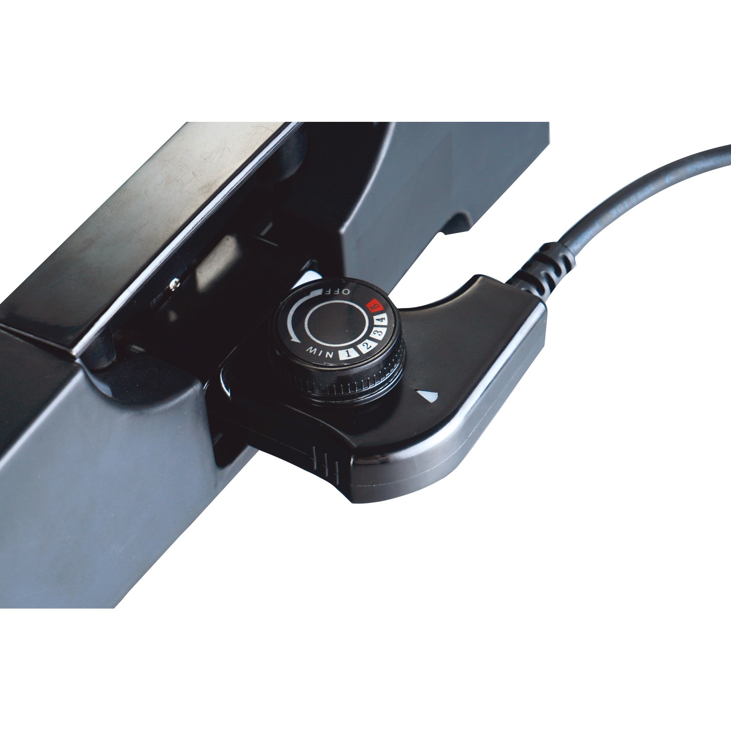 Primo piano: Controllo della temperatura nero della griglia elettrica da tavolo Ottawa.