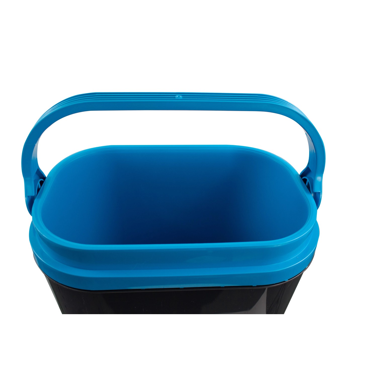 Secchio da campeggio blu e nero con manico.