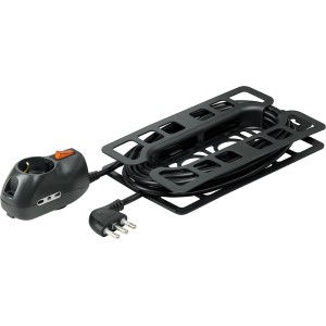 Avvolgicavo nero t.b.t. con spina e interruttore per uso interno.