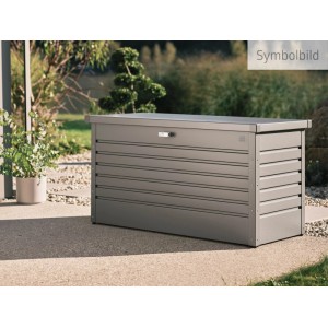 Cassapanca Biohort FreizeitBox 200 grigio quarzo metallizzato con scanalature e serratura su patio. Per giardino.