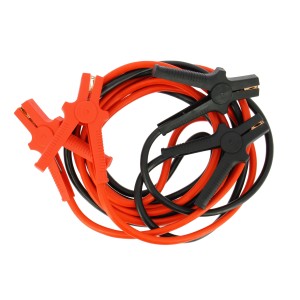 Cavi di avviamento con pinze rosse e nere per impianti elettrici auto.
