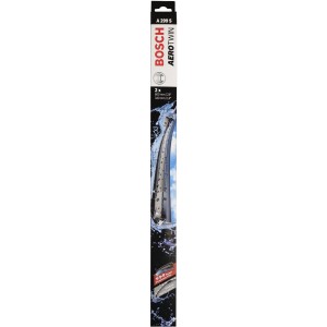 Spazzola tergicristallo Bosch Aerotwin nella confezione per manutenzione e riparazione auto.