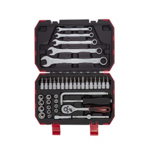 Set di attrezzi t.b.t. in valigetta rossa: chiavi, inserti, bussole, cricchetto e accessori.