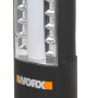 Worx Jumpstarter WX852.1: Avviatore di emergenza 12V con luce LED, base magnetica e porta USB.