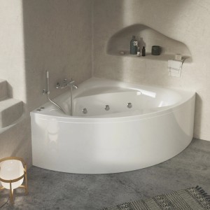 Vasca idromassaggio angolare bianca. Ideale per bagni rilassanti.