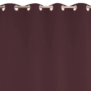 Tenda in tessuto bordeaux t.b.t. con occhielli per arredamento.