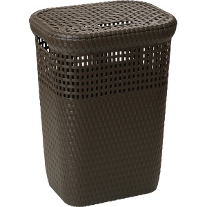 Cesto portabiancheria marrone con coperchio effetto rattan.