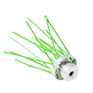 Accessorio t.b.t. per decespugliatore con fili verdi.