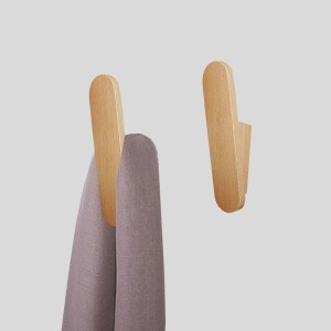 Appendiabiti in legno t.b.t. per montaggio a parete, uno con panno.