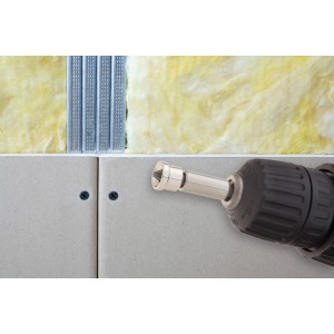 LUX Innenausbau-Bit PH2 in uso per la costruzione a secco con cartongesso e trapano.