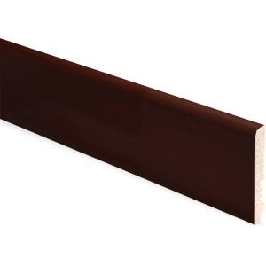 Battiscopa t.b.t. in legno marrone scuro, vista dettagliata.